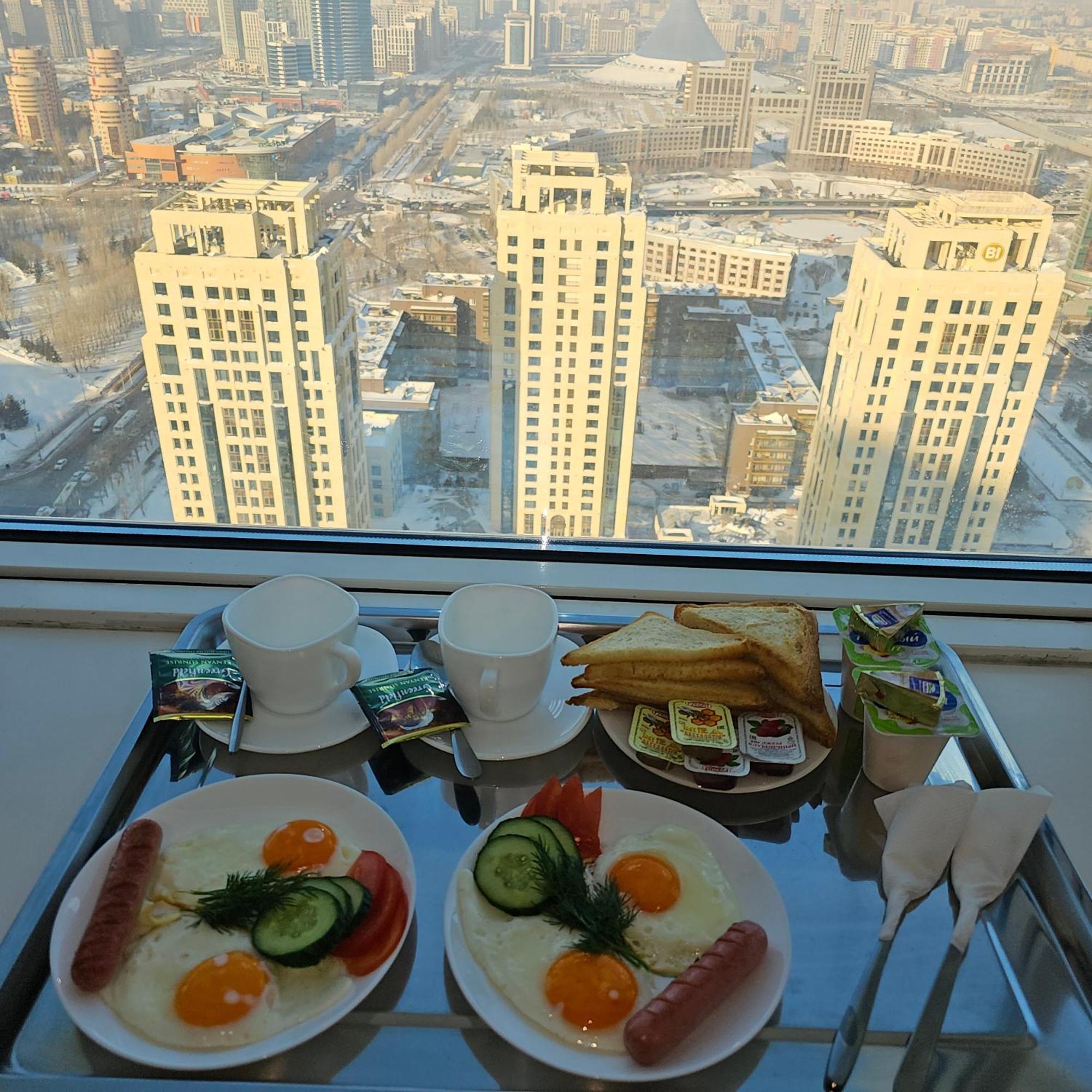 Vip House Hotel Астана Экстерьер фото